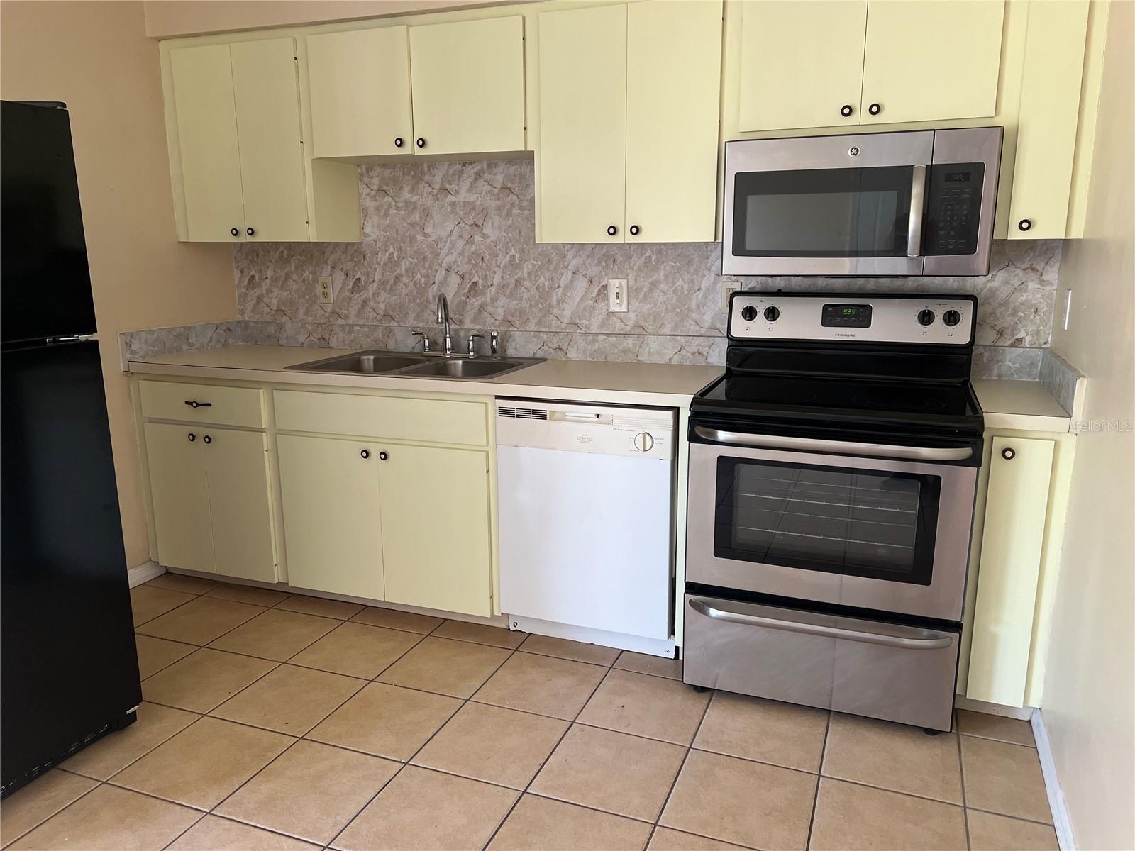 11090 MCFADDEN AVE, ENGLEWOOD, FL, 34224