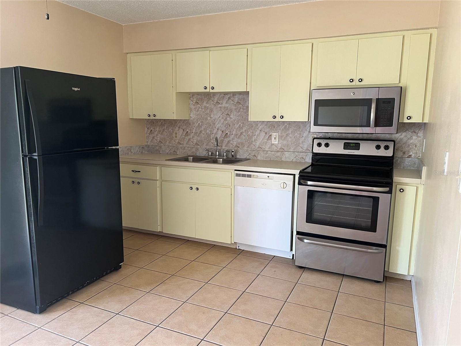11090 MCFADDEN AVE, ENGLEWOOD, FL, 34224
