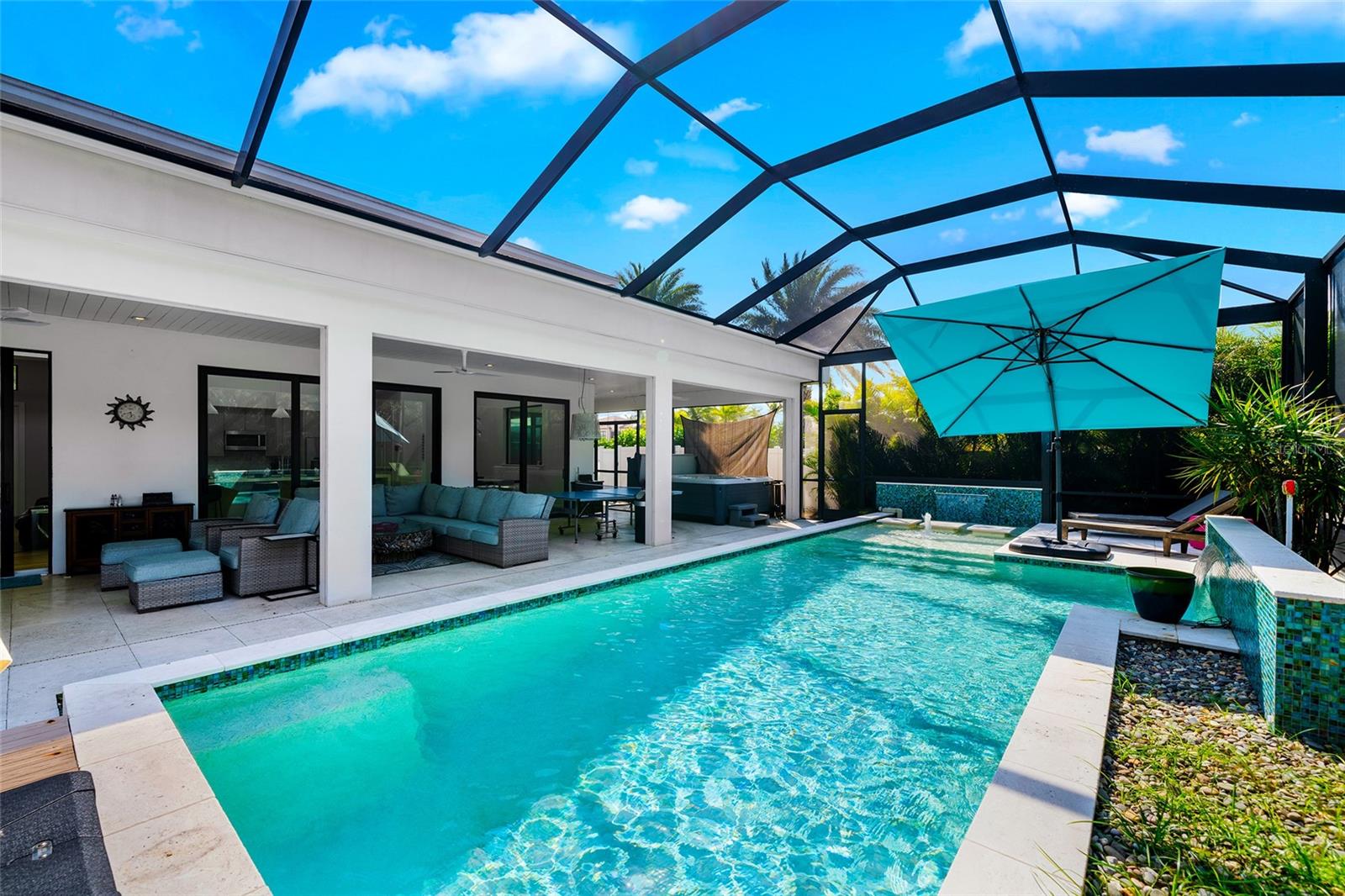 1815 CAPE CORAL PKWY W, CAPE CORAL, FL, 33914