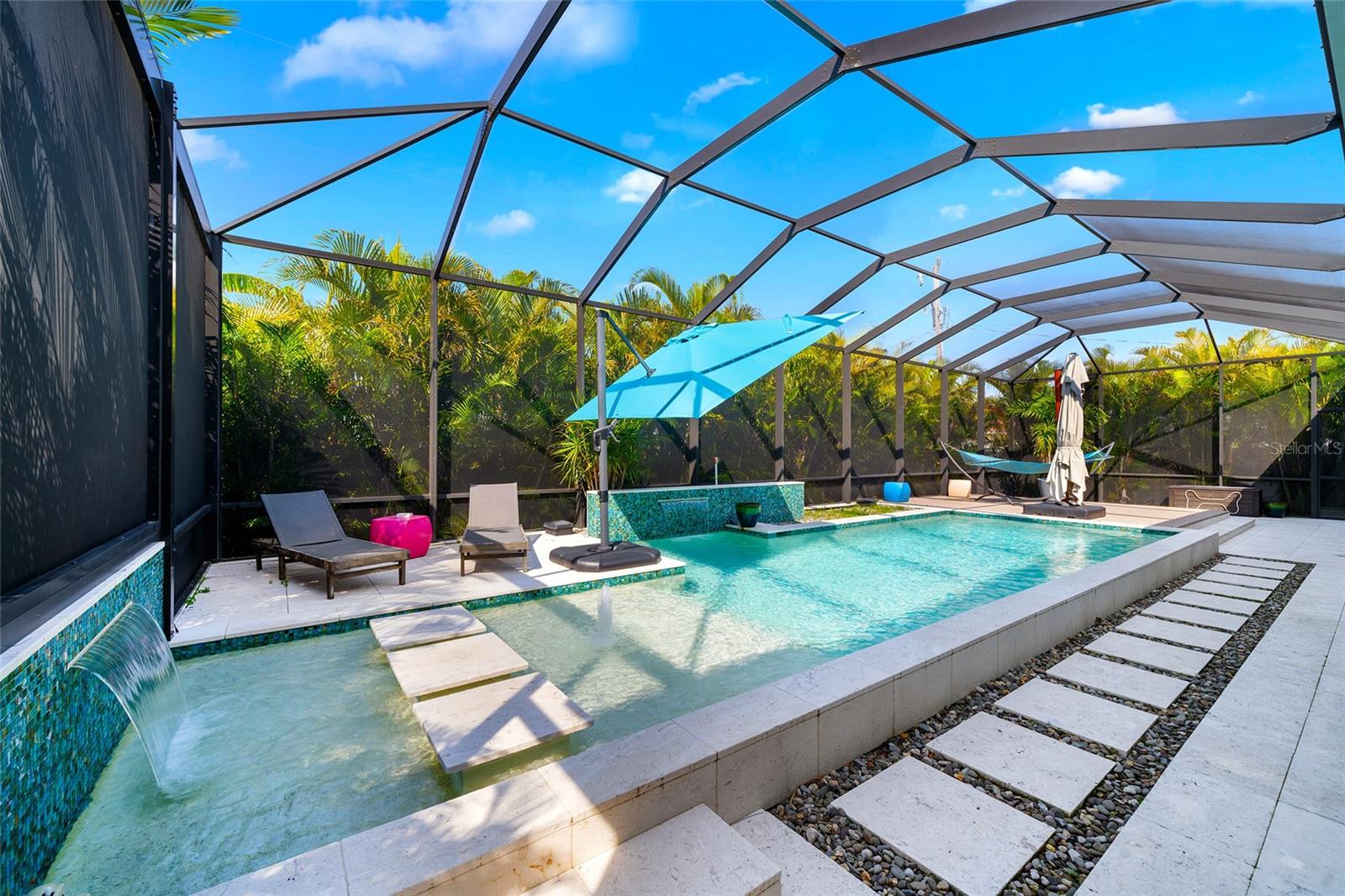 1815 CAPE CORAL PKWY W, CAPE CORAL, FL, 33914