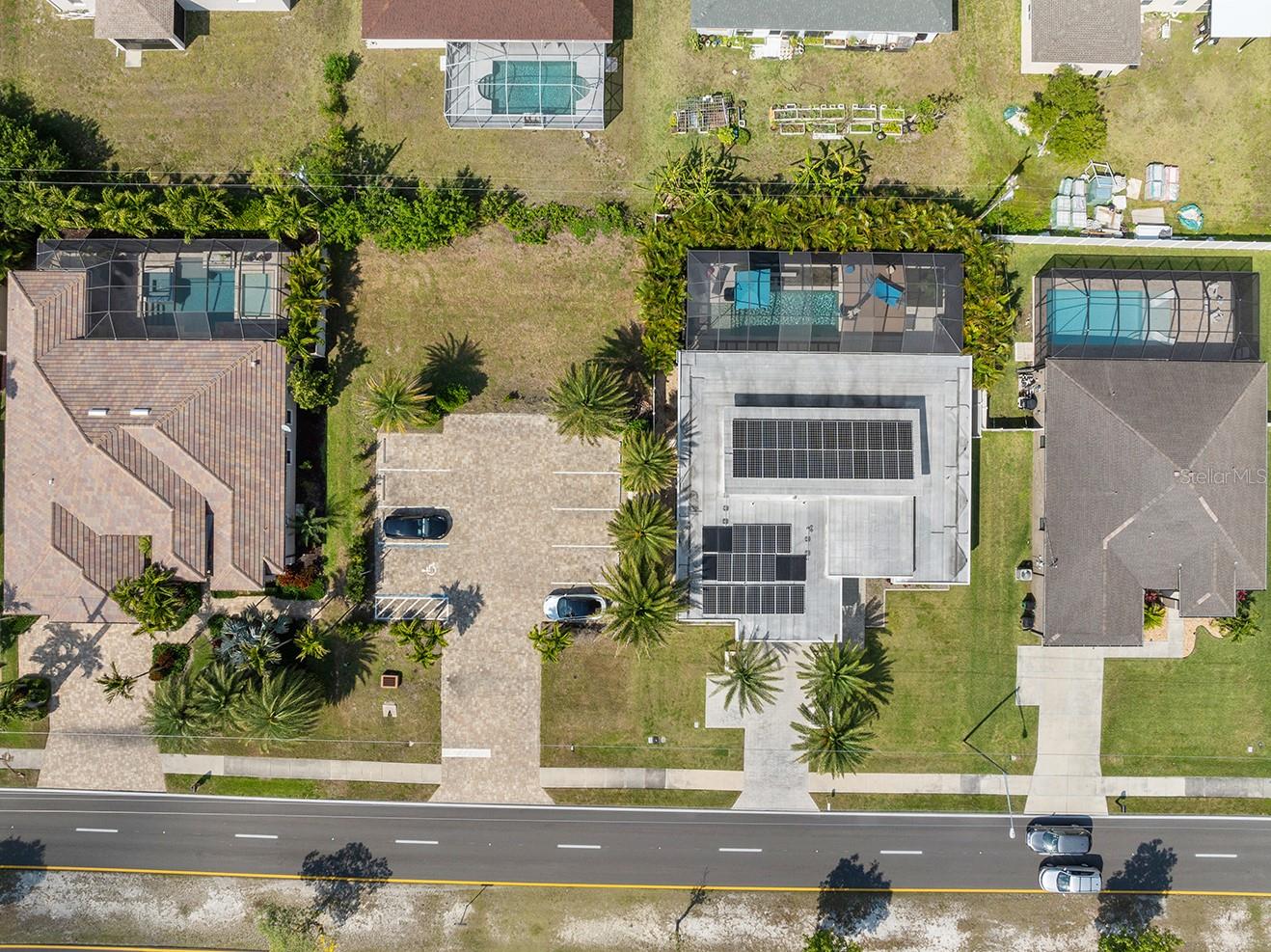 1815 CAPE CORAL PKWY W, CAPE CORAL, FL, 33914