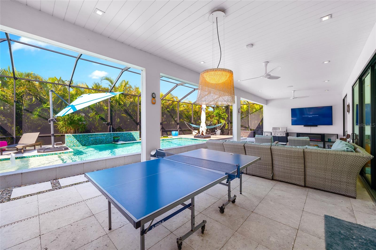 1815 CAPE CORAL PKWY W, CAPE CORAL, FL, 33914
