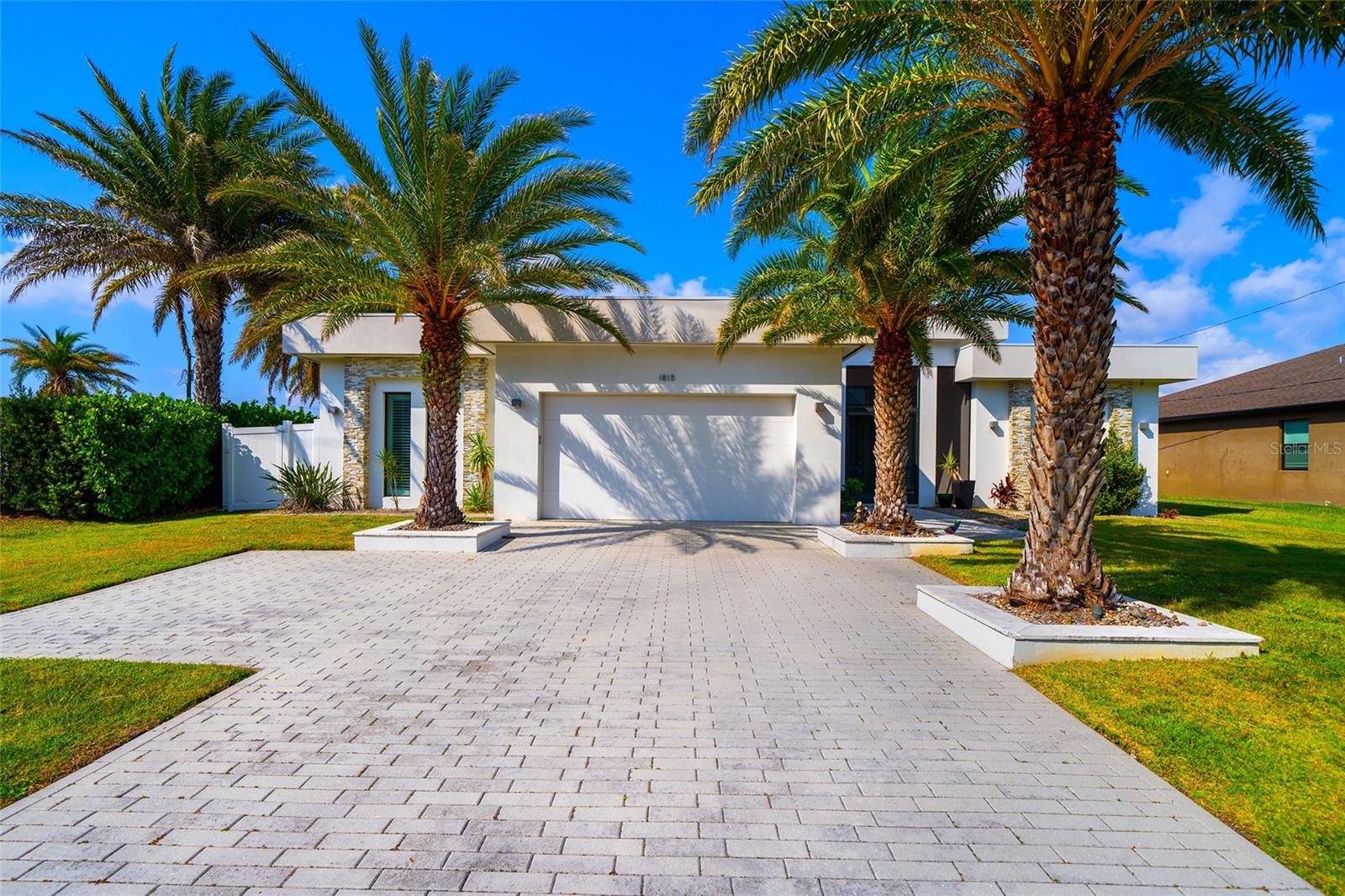 1815 CAPE CORAL PKWY W, CAPE CORAL, FL, 33914