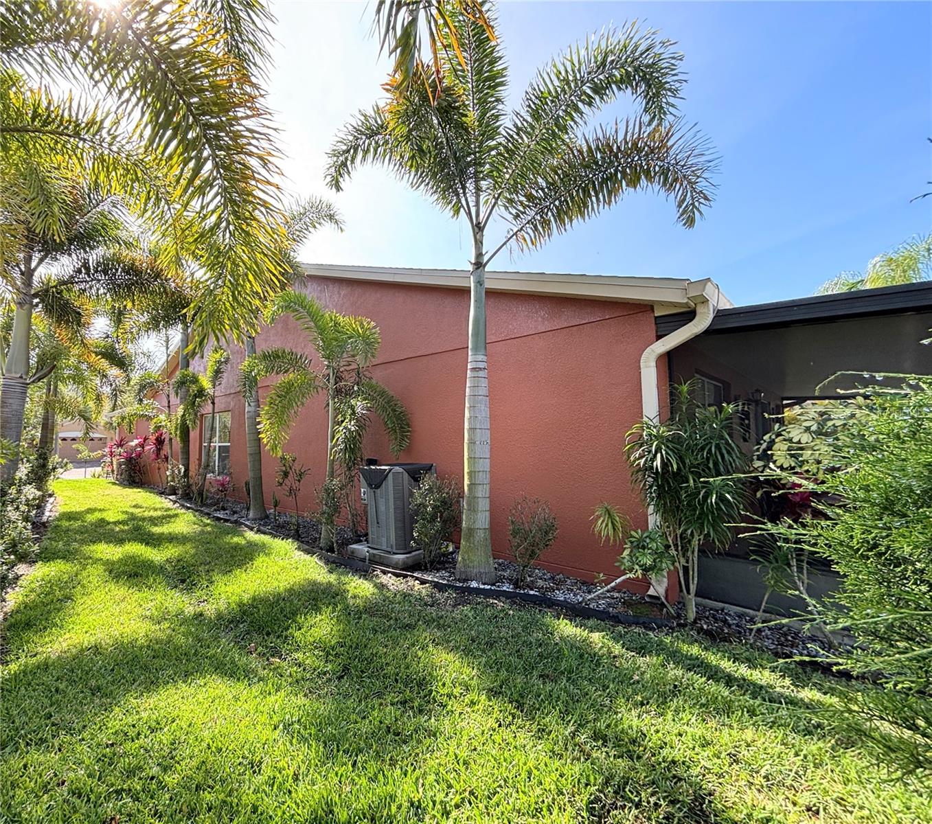 585 GRAND CANAL DR, POINCIANA, FL, 34759