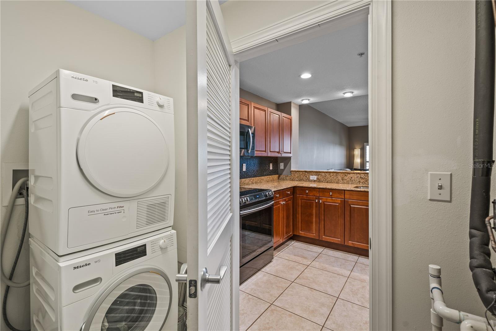 628 CLEVELAND ST #1208, CLEARWATER, FL, 33755