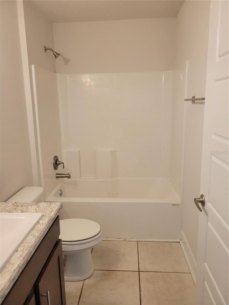 25 BARRINGTON DR, PALM COAST, FL, 32137