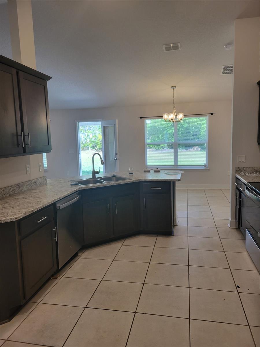25 BARRINGTON DR, PALM COAST, FL, 32137