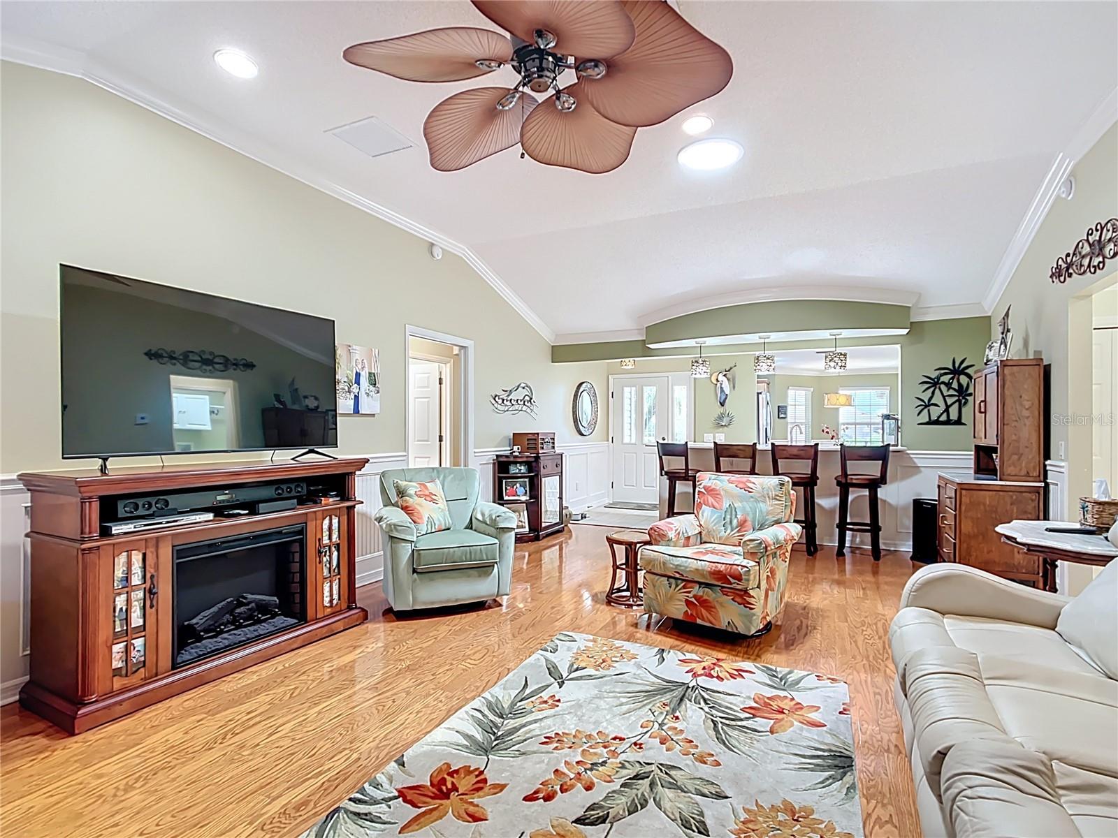 2124 WESTCHESTER WAY, THE VILLAGES, FL, 32162