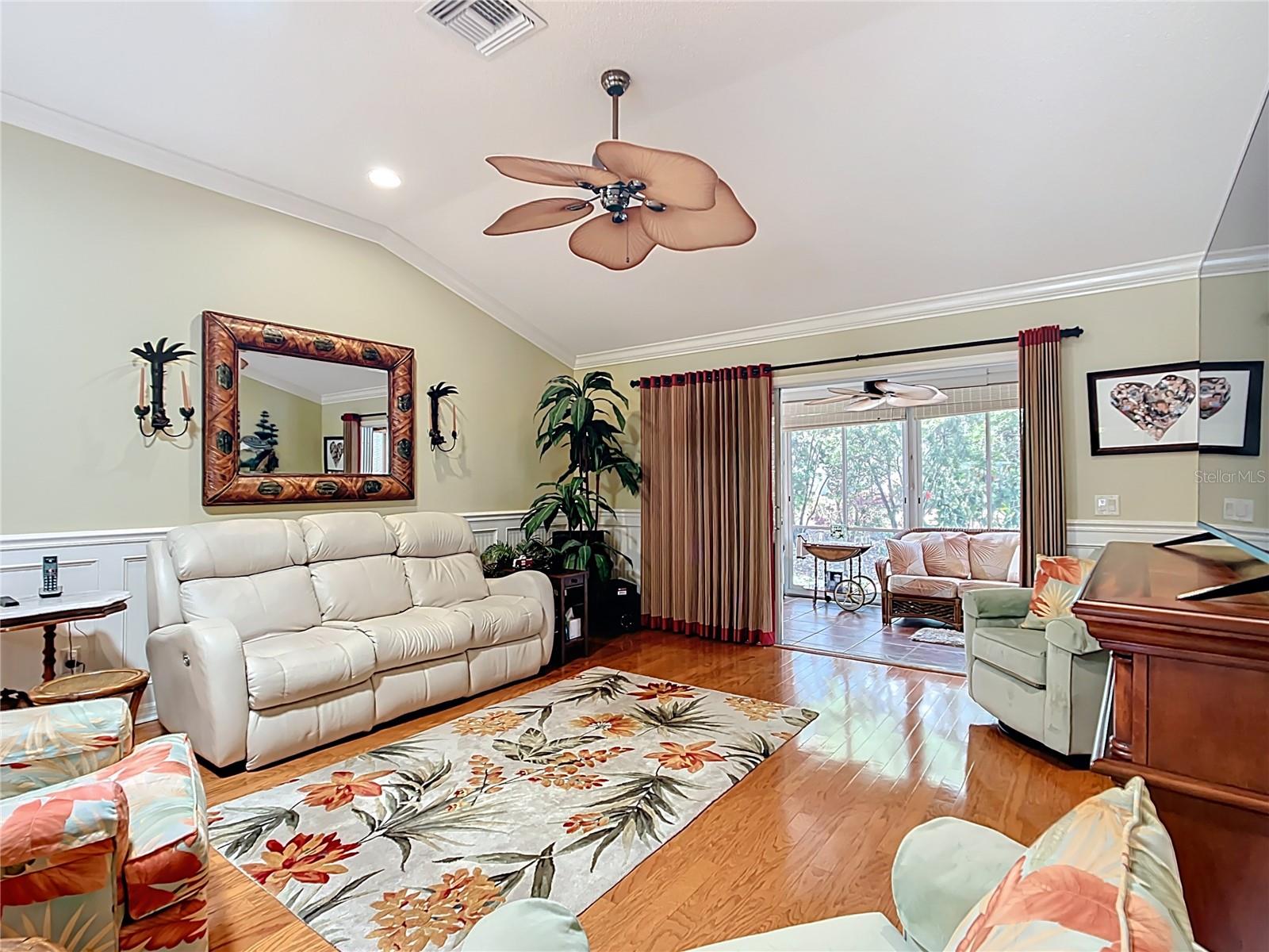 2124 WESTCHESTER WAY, THE VILLAGES, FL, 32162