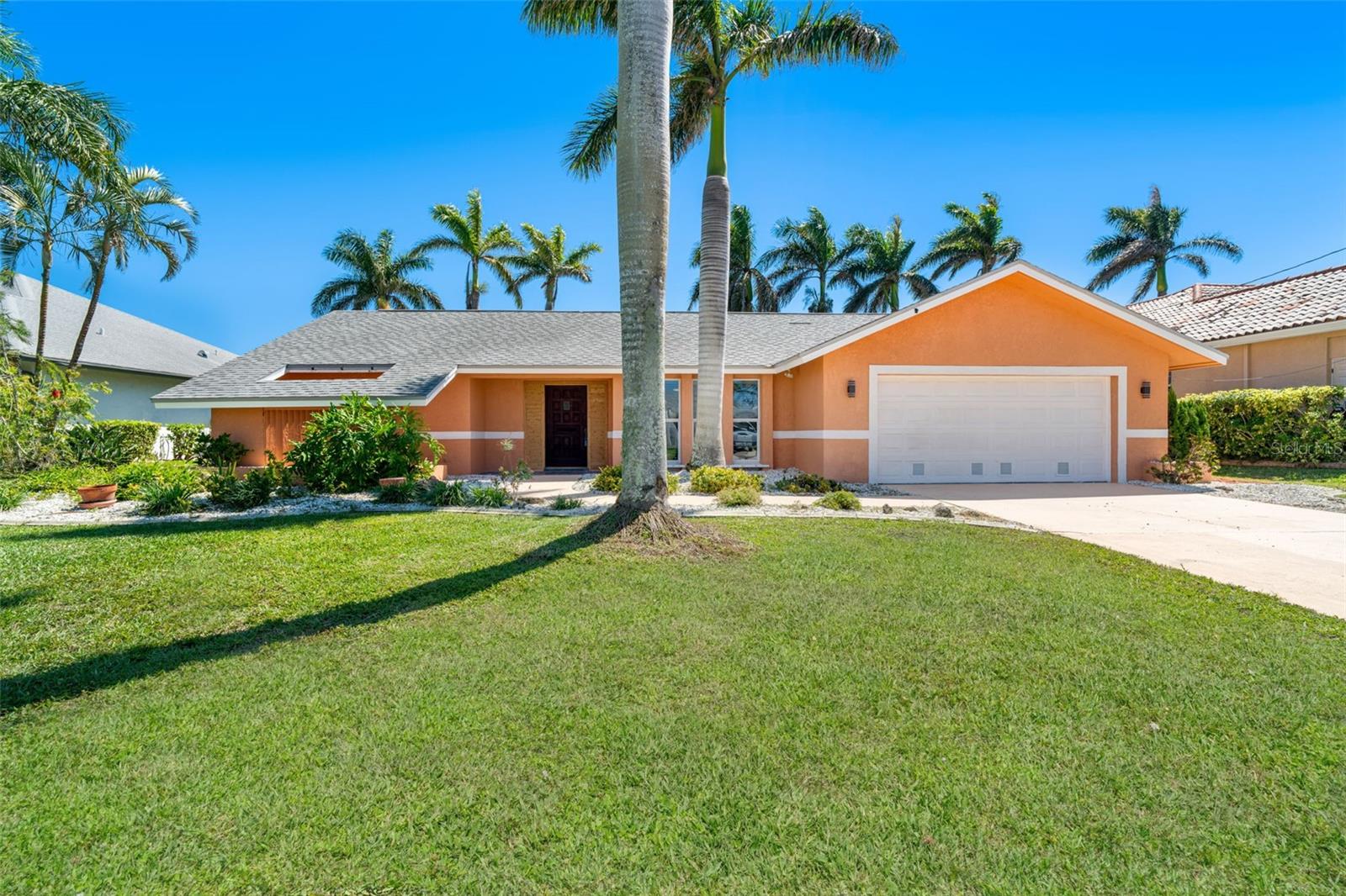 3913 SE 19TH AVE, CAPE CORAL, FL, 33904