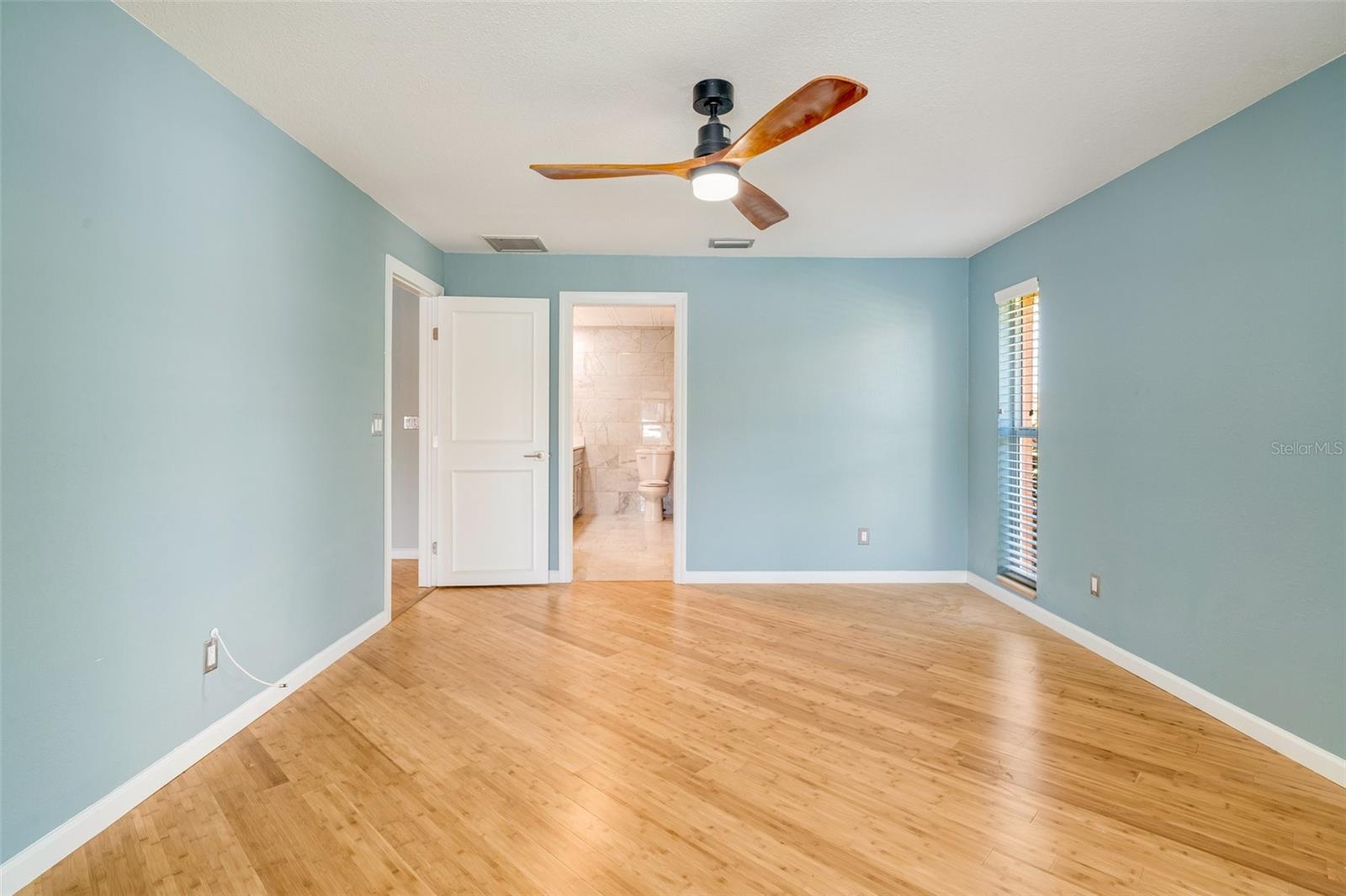 3913 SE 19TH AVE, CAPE CORAL, FL, 33904