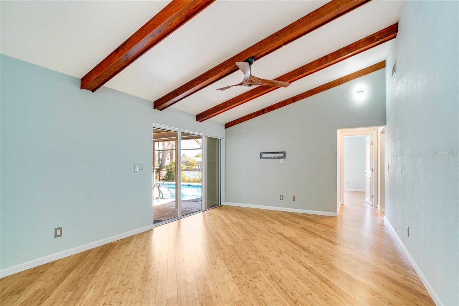 3913 SE 19TH AVE, CAPE CORAL, FL, 33904
