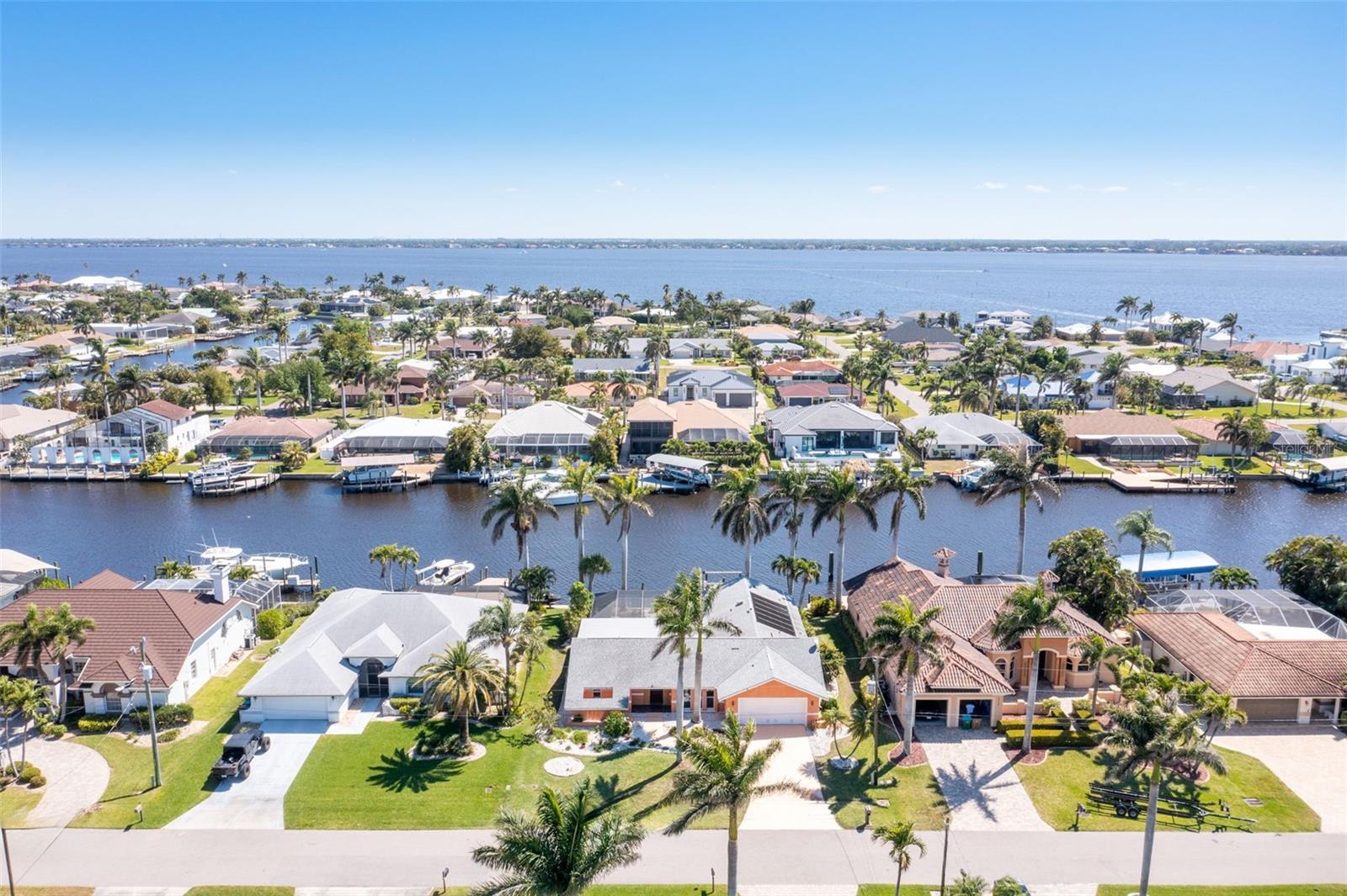 3913 SE 19TH AVE, CAPE CORAL, FL, 33904