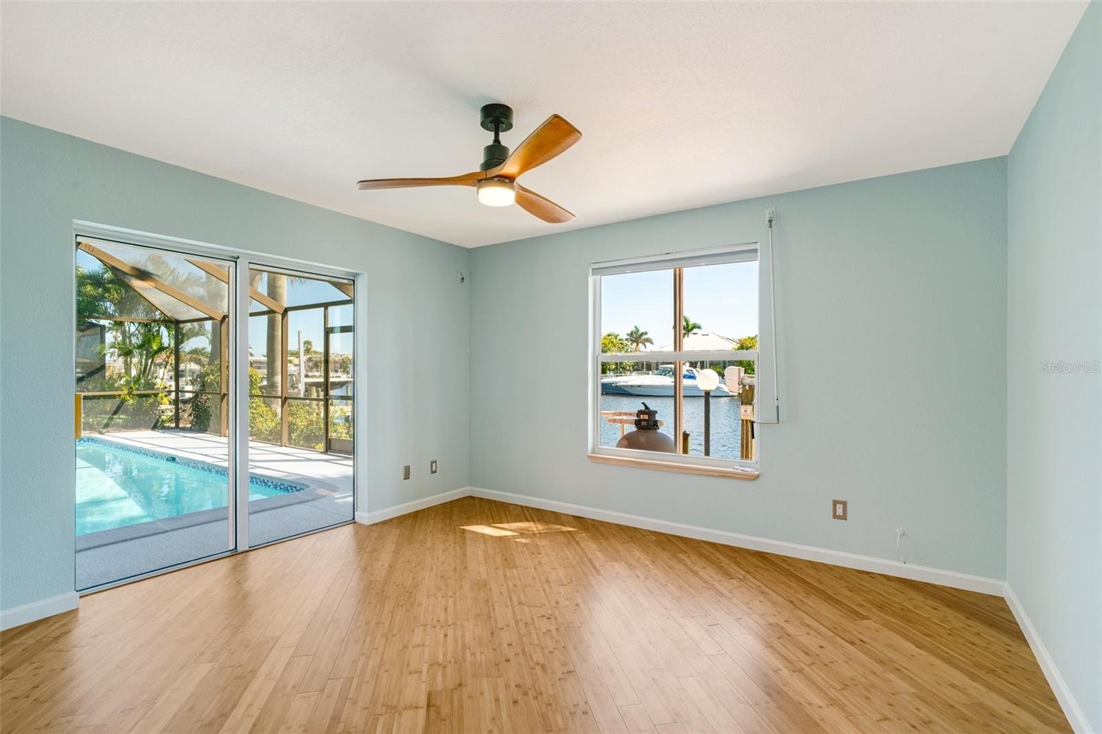 3913 SE 19TH AVE, CAPE CORAL, FL, 33904
