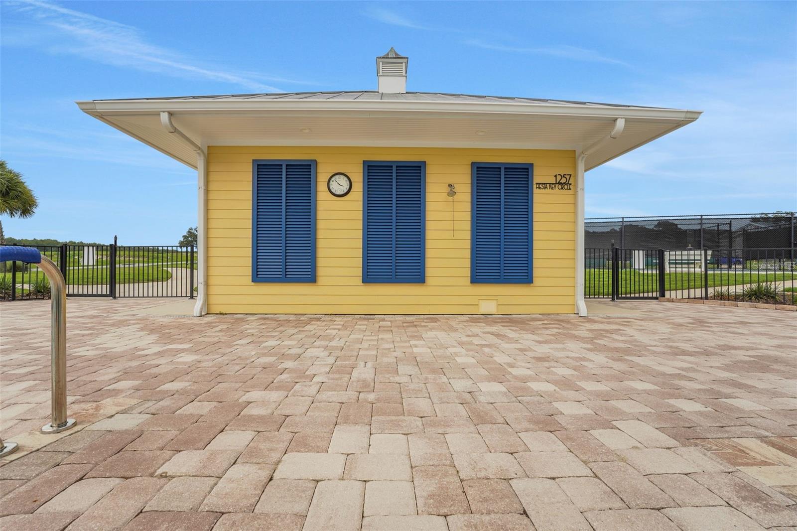 990 FIESTA KEY CIR, LADY LAKE, FL, 32159