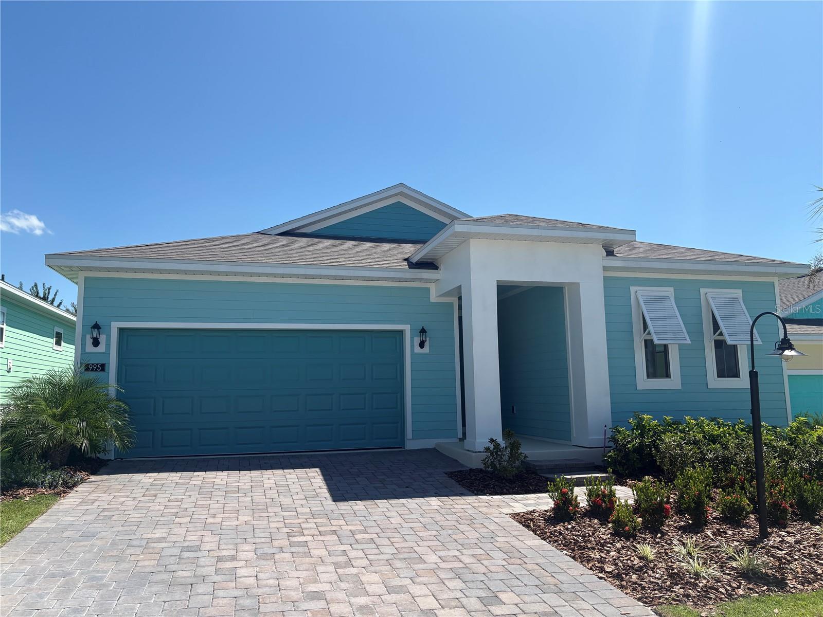 995 FIESTA KEY CIR, LADY LAKE, FL, 32159