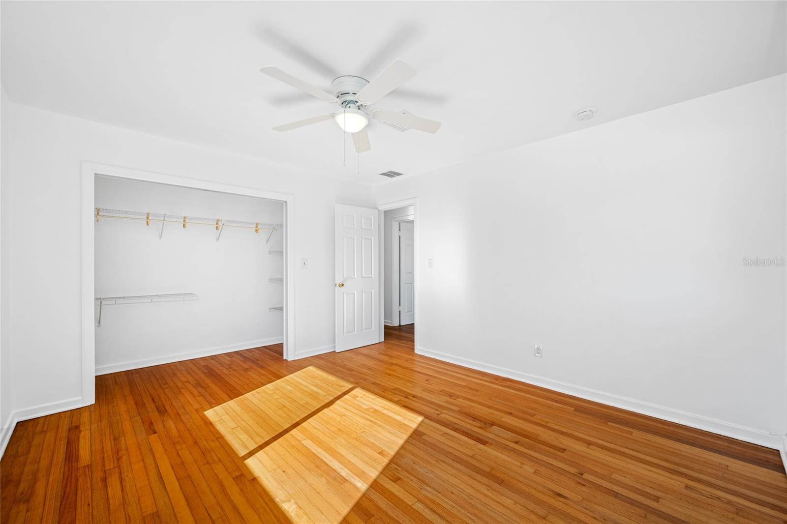 1431 KINGS HWY, CLEARWATER, FL, 33755