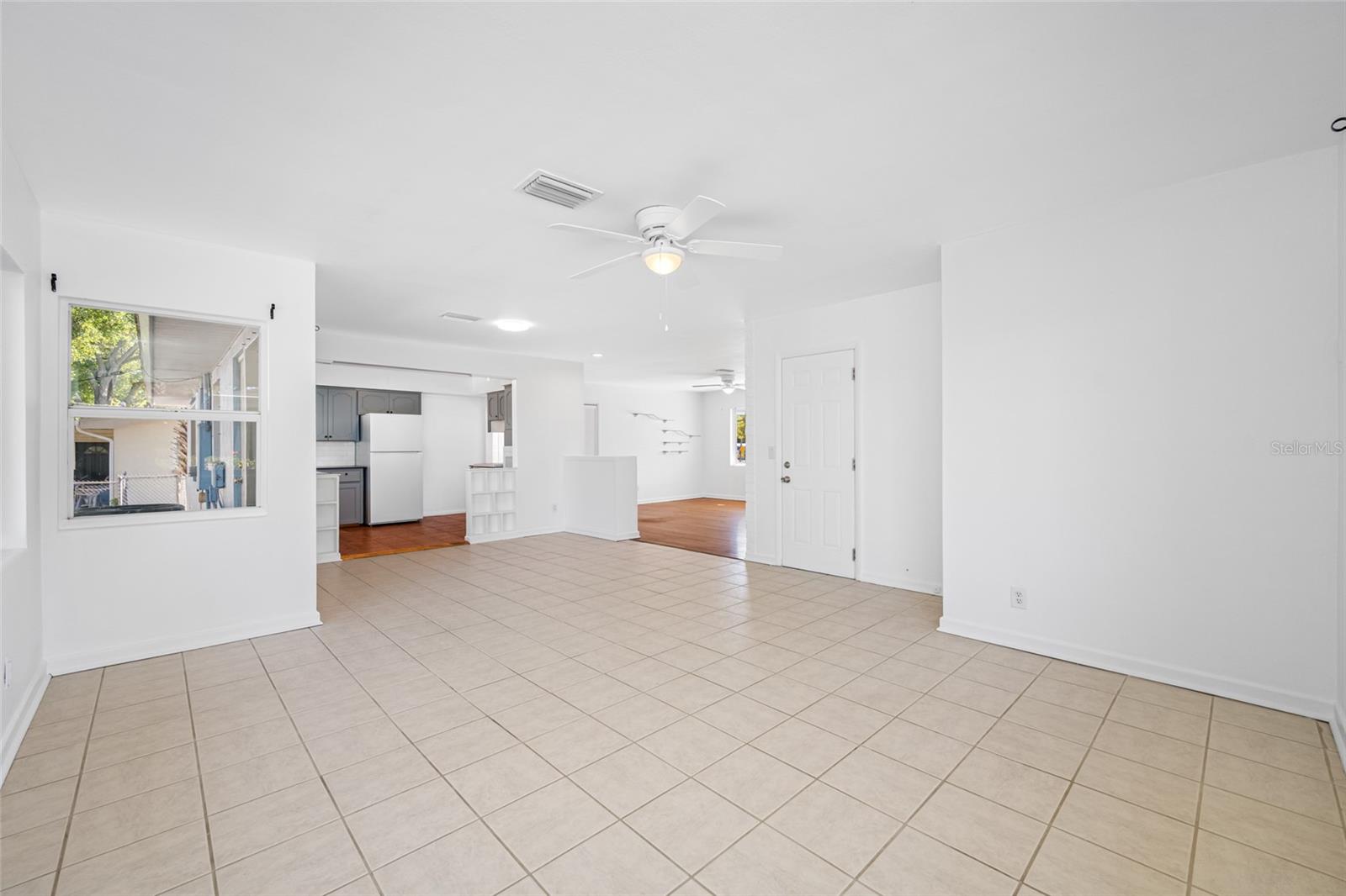 1431 KINGS HWY, CLEARWATER, FL, 33755