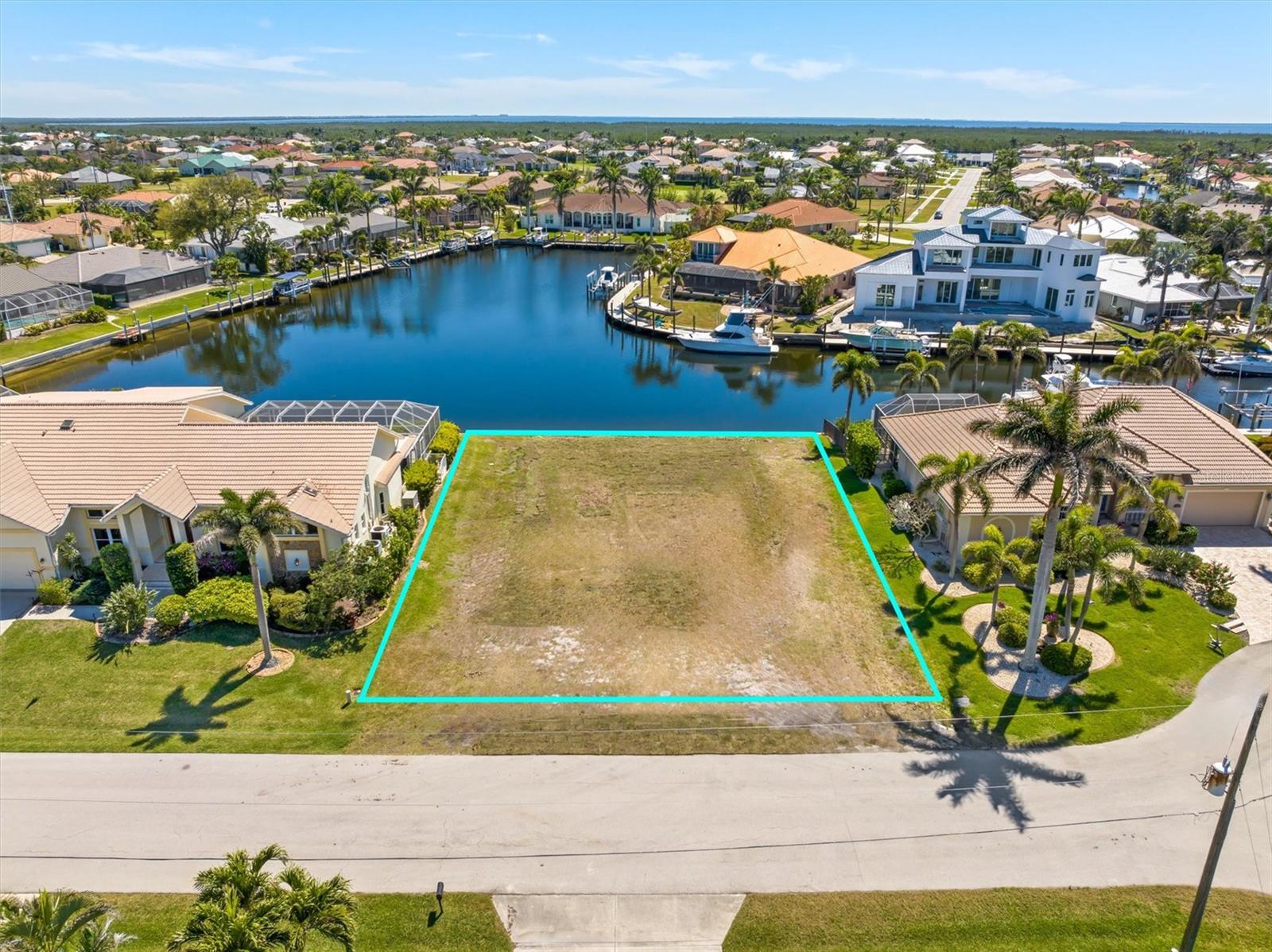 2435 ST DAVIDS ISLAND CT, PUNTA GORDA, FL, 33950
