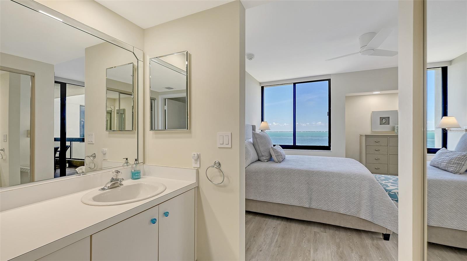 2020 HARBOURSIDE DR #454, LONGBOAT KEY, FL, 34228