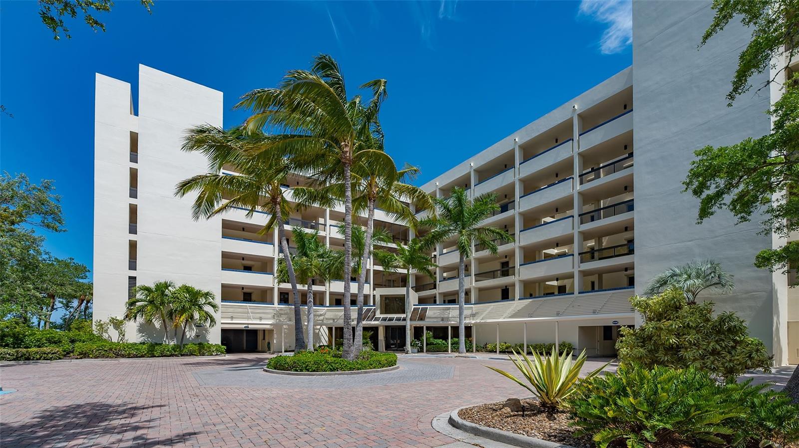 2020 HARBOURSIDE DR #454, LONGBOAT KEY, FL, 34228