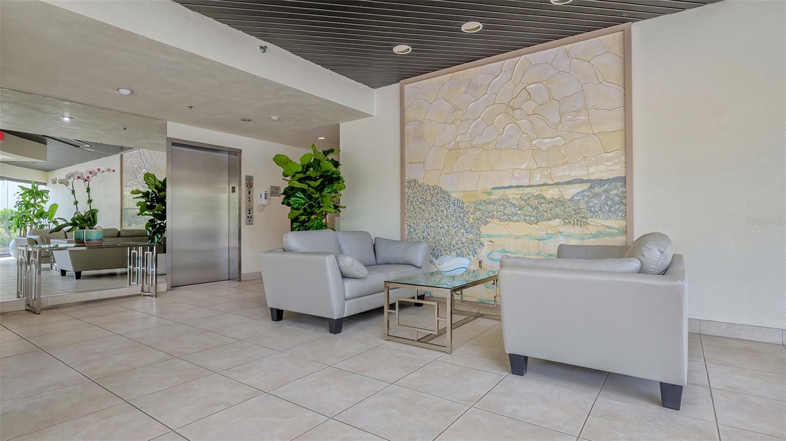 2020 HARBOURSIDE DR #454, LONGBOAT KEY, FL, 34228