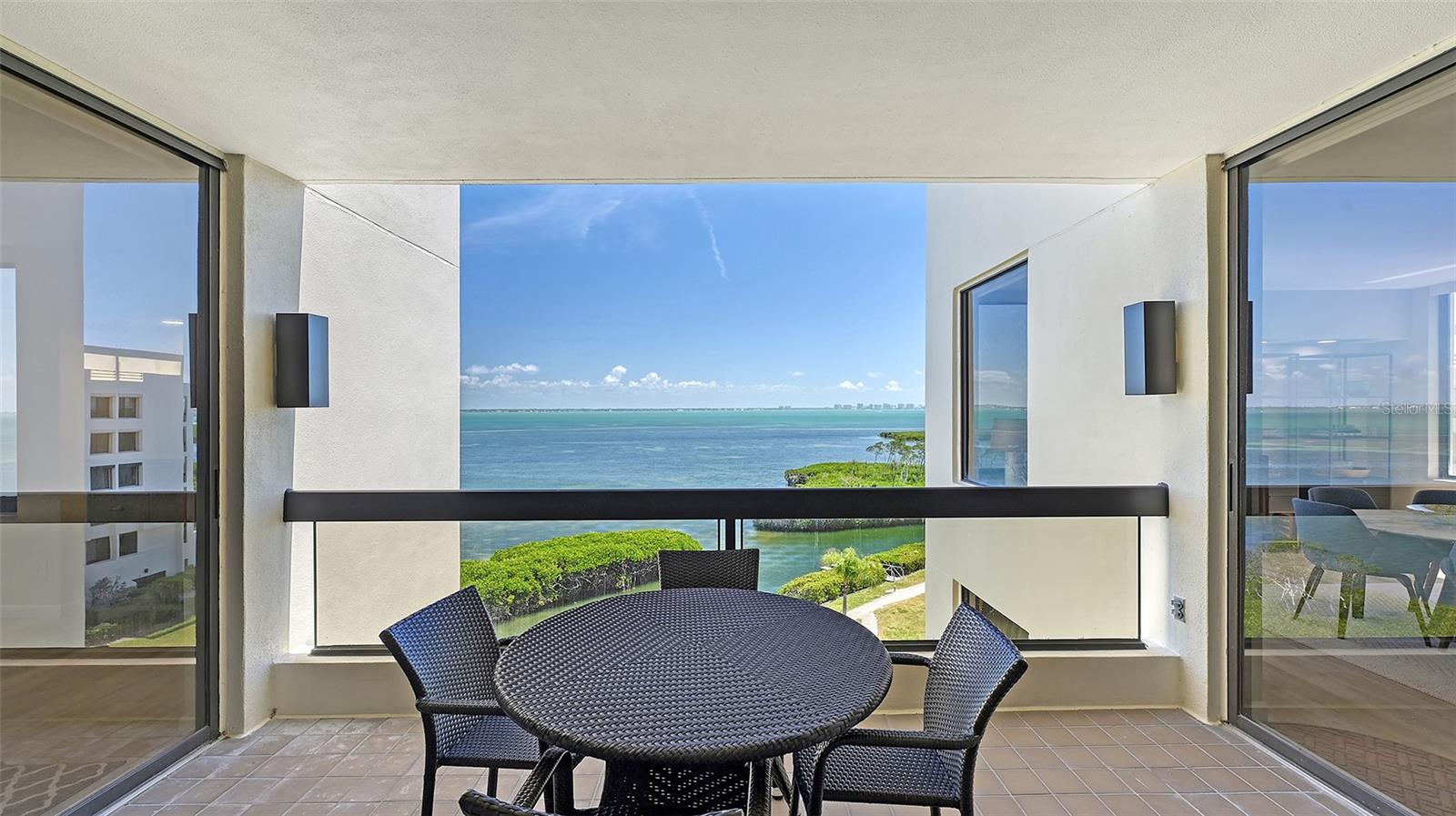 2020 HARBOURSIDE DR #454, LONGBOAT KEY, FL, 34228