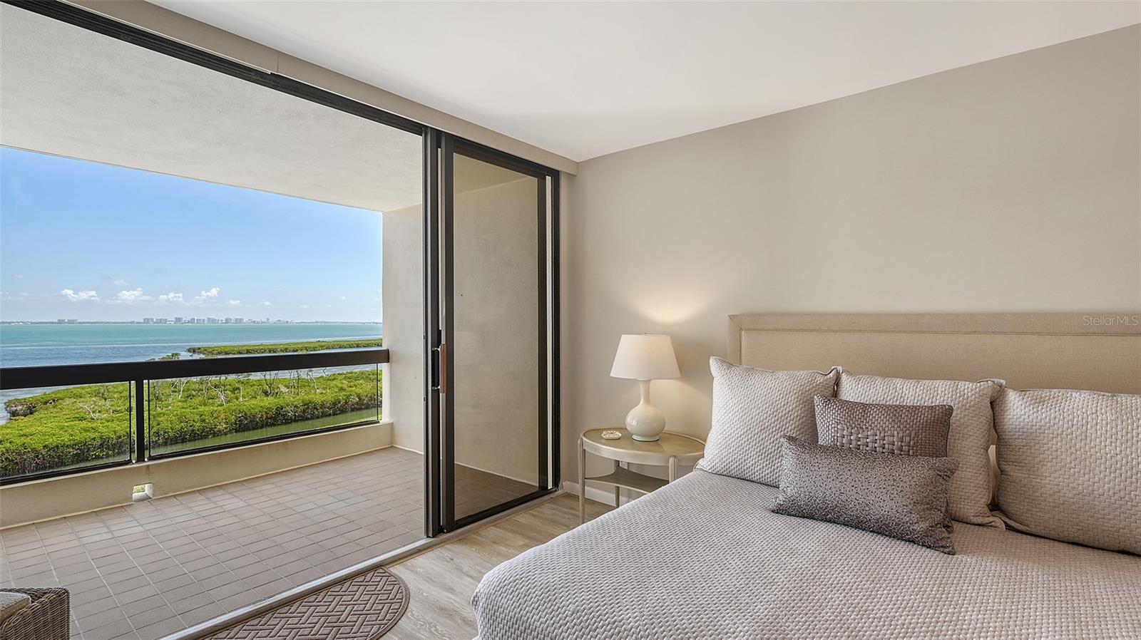 2020 HARBOURSIDE DR #454, LONGBOAT KEY, FL, 34228