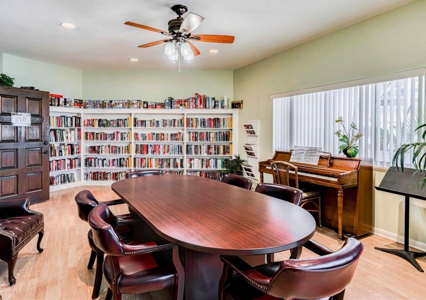 10215 REGAL DR #19, LARGO, FL, 33774