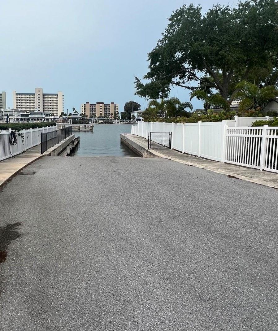 10215 REGAL DR #19, LARGO, FL, 33774