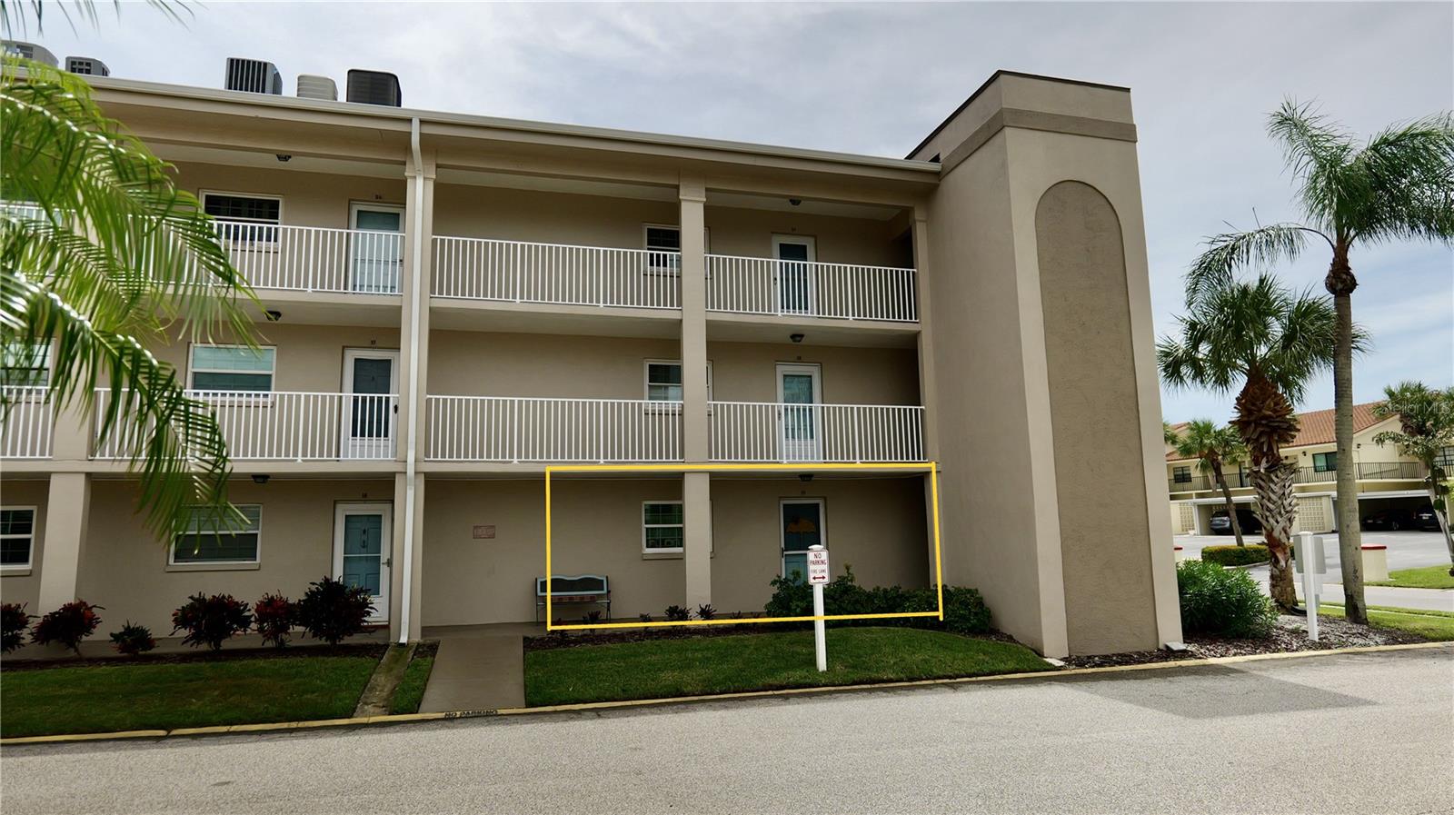 10215 REGAL DR #19, LARGO, FL, 33774