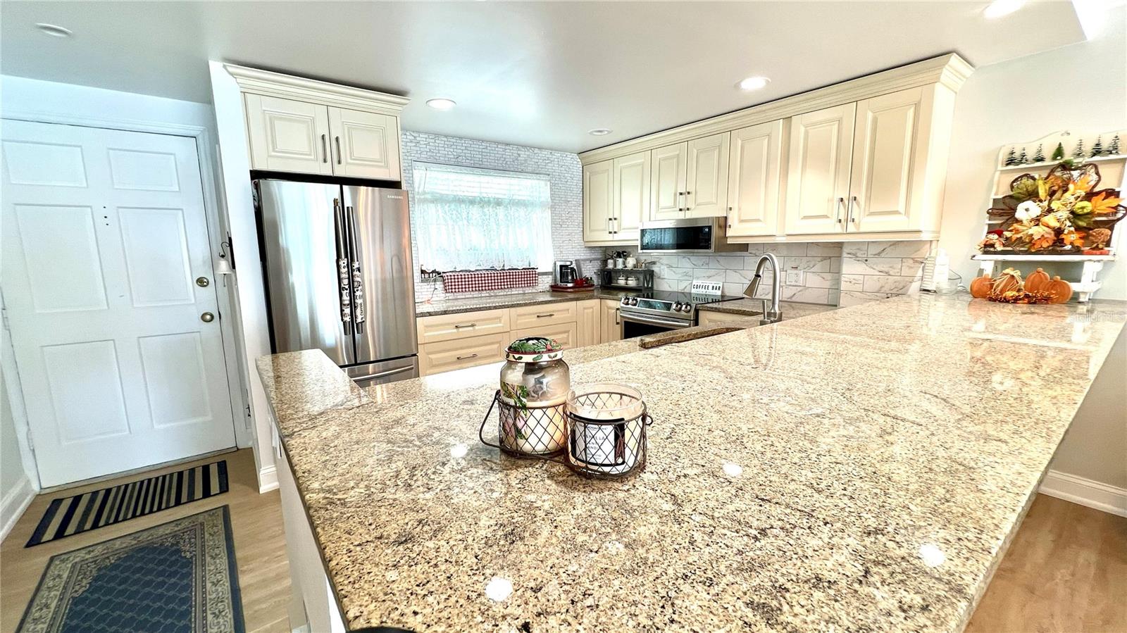 10215 REGAL DR #19, LARGO, FL, 33774