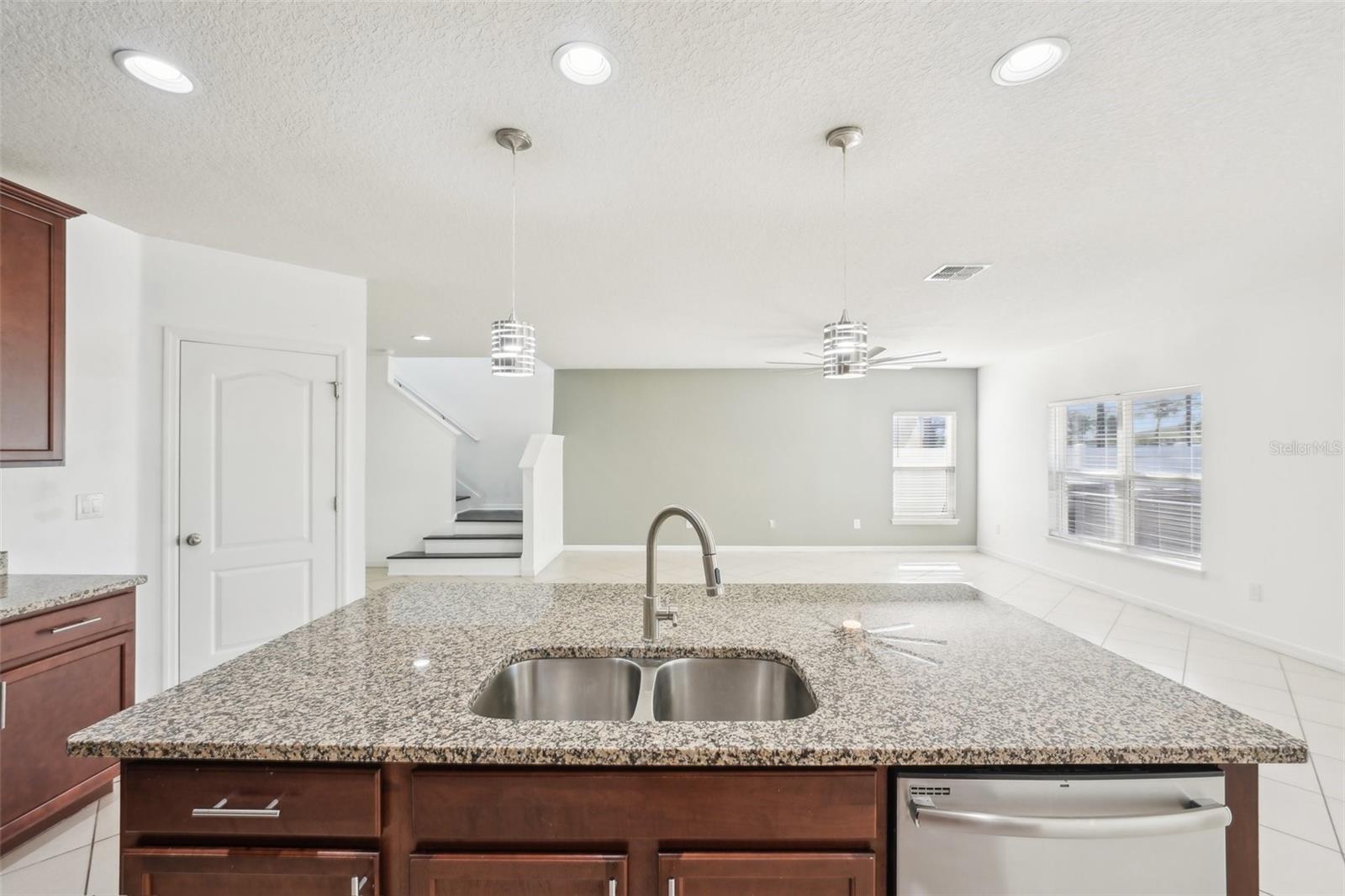 11301 HUDSON HILLS LN, RIVERVIEW, FL, 33579