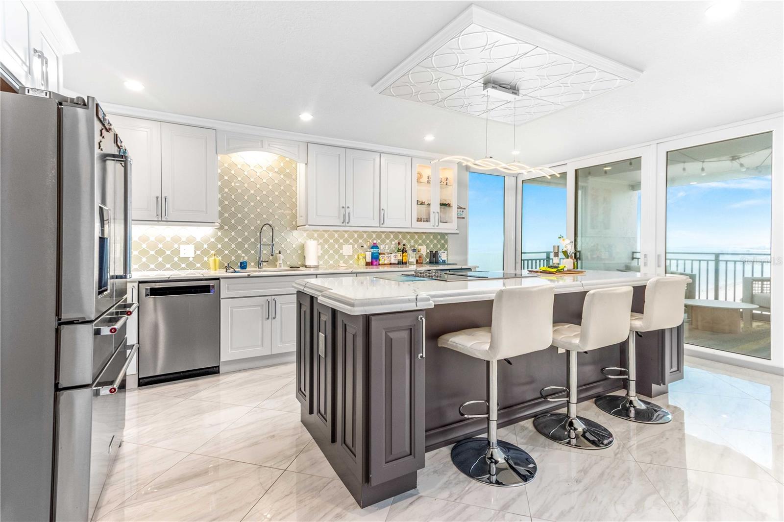 1390 GULF BLVD #PH 2, CLEARWATER BEACH, FL, 33767