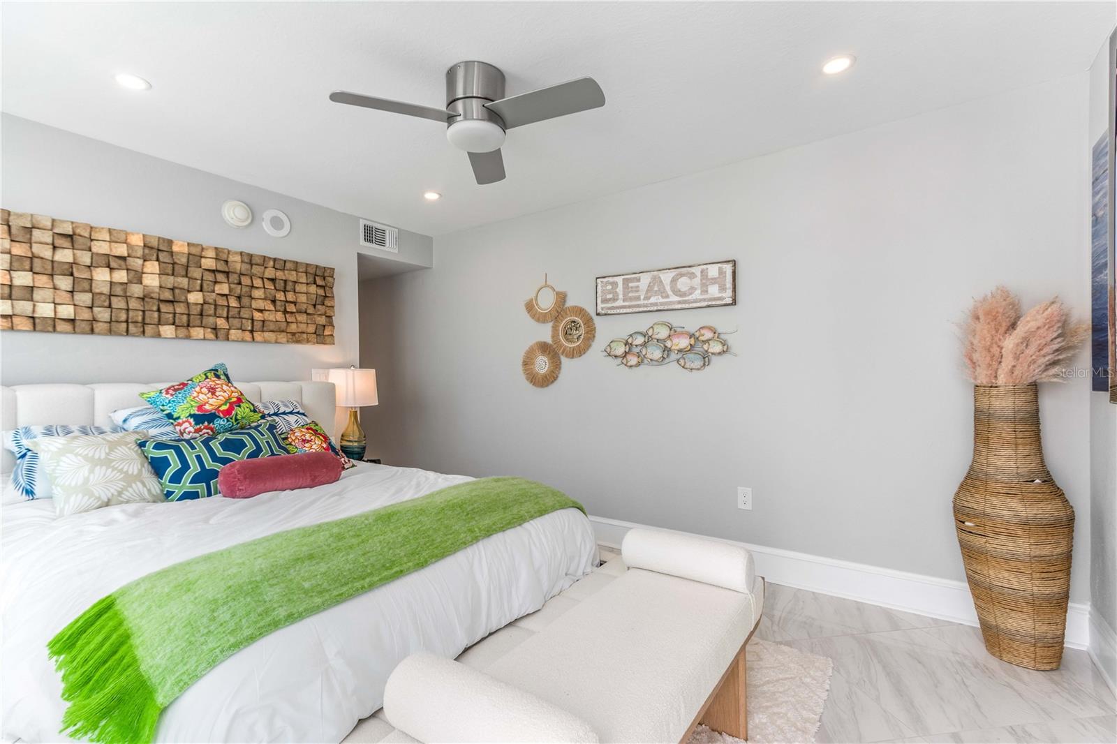 1390 GULF BLVD #PH 2, CLEARWATER BEACH, FL, 33767
