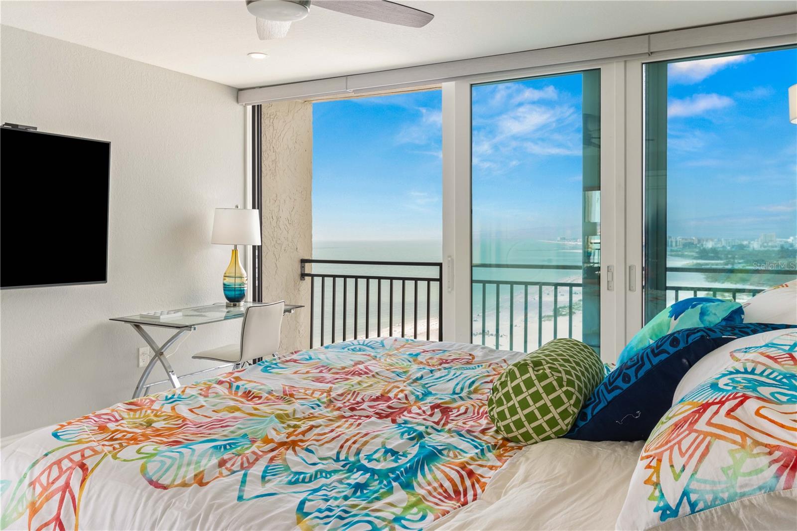 1390 GULF BLVD #PH 2, CLEARWATER BEACH, FL, 33767