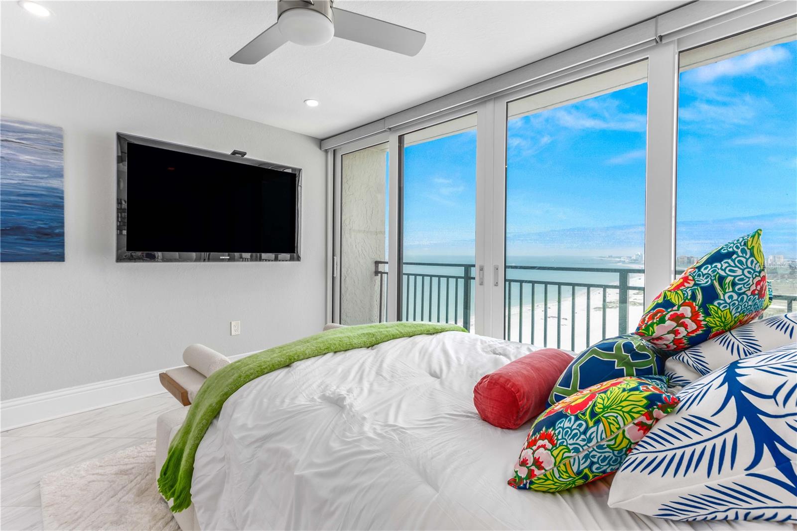 1390 GULF BLVD #PH 2, CLEARWATER BEACH, FL, 33767