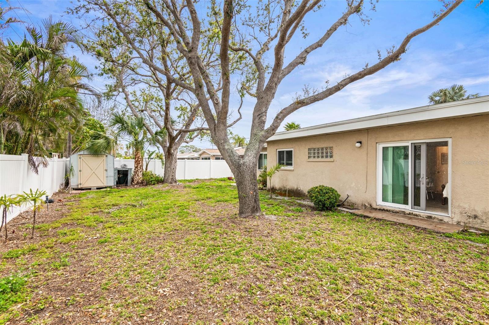 2490 E VINA DEL MAR BLVD, ST PETE BEACH, FL, 33706
