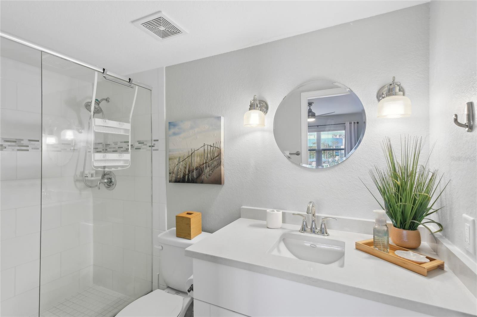 17035 GULF BLVD #202, NORTH REDINGTON BEACH, FL, 33708