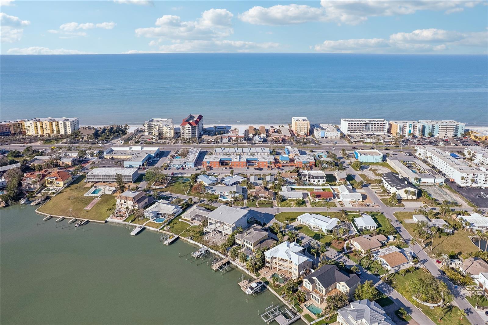 17035 GULF BLVD #202, NORTH REDINGTON BEACH, FL, 33708