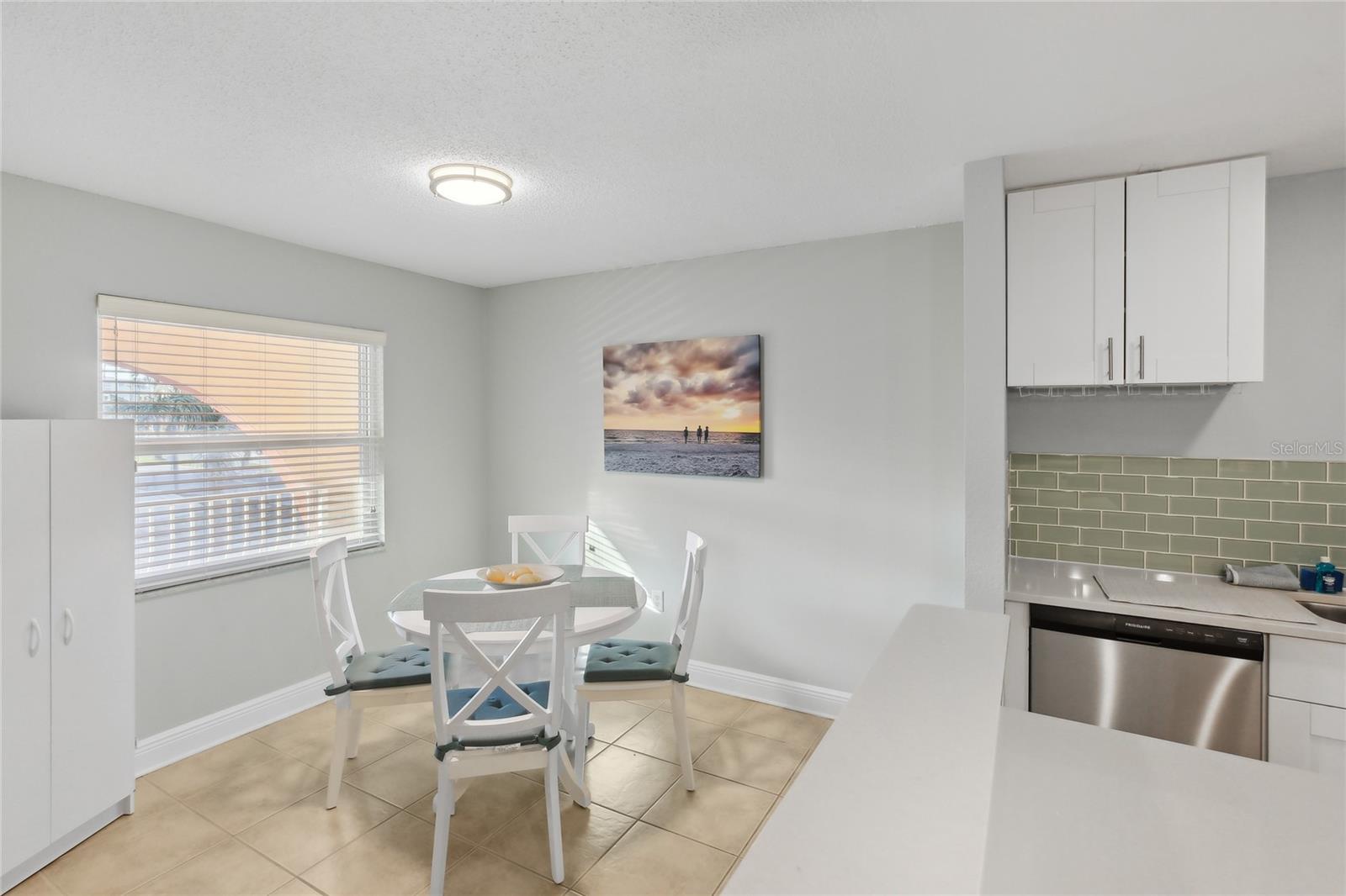 17035 GULF BLVD #202, NORTH REDINGTON BEACH, FL, 33708