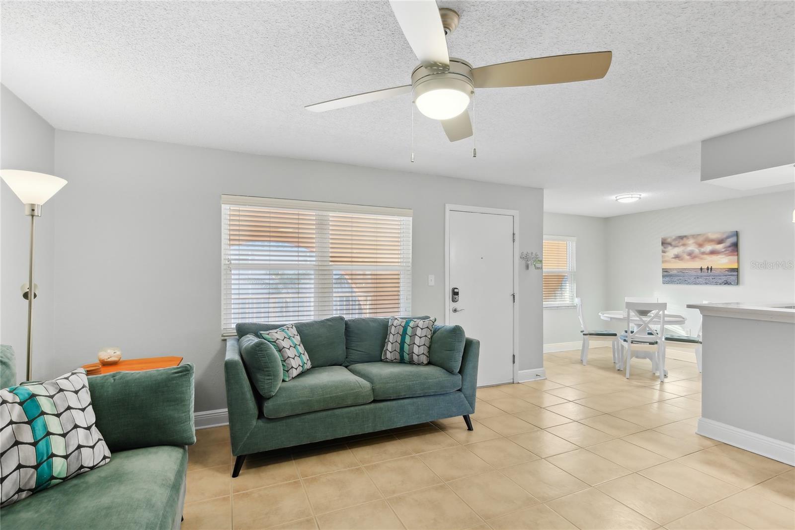 17035 GULF BLVD #202, NORTH REDINGTON BEACH, FL, 33708