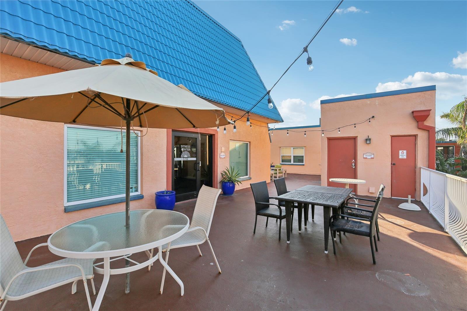 17035 GULF BLVD #202, NORTH REDINGTON BEACH, FL, 33708