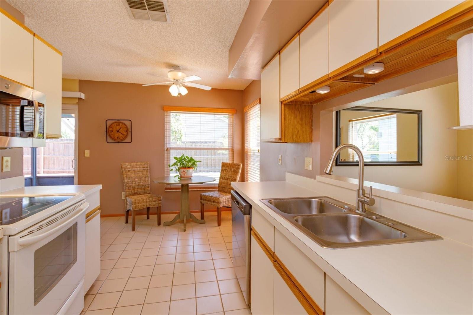 787 E CHARING CROSS CIR, LAKE MARY, FL, 32746