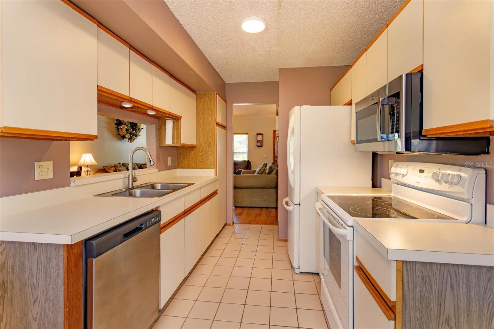 787 E CHARING CROSS CIR, LAKE MARY, FL, 32746