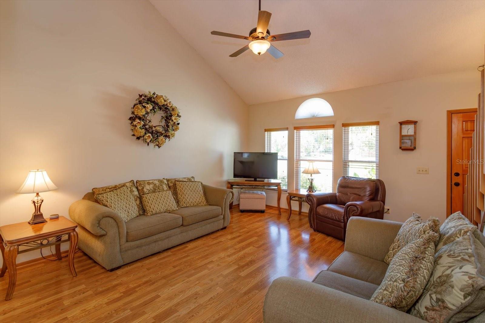 787 E CHARING CROSS CIR, LAKE MARY, FL, 32746