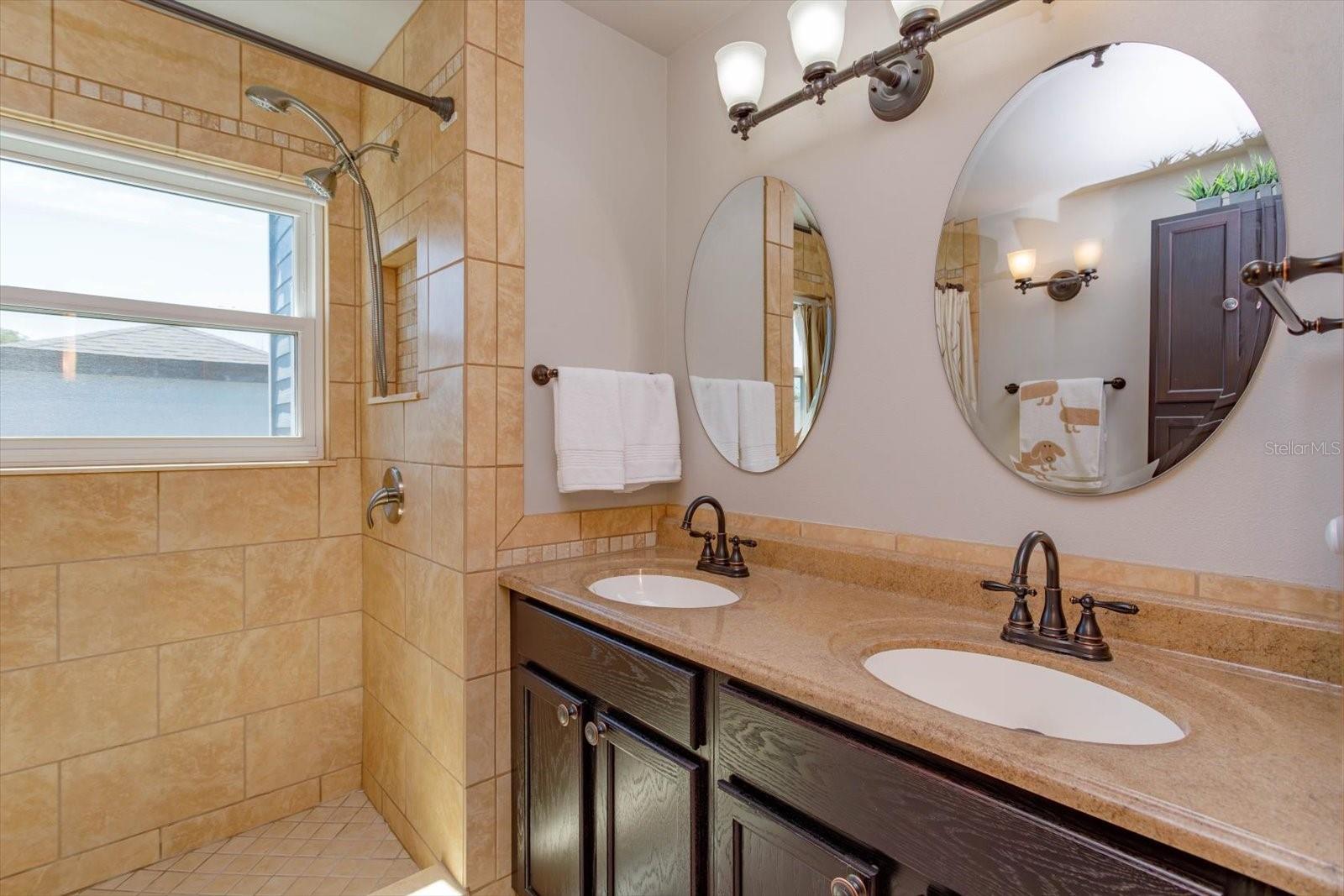 787 E CHARING CROSS CIR, LAKE MARY, FL, 32746