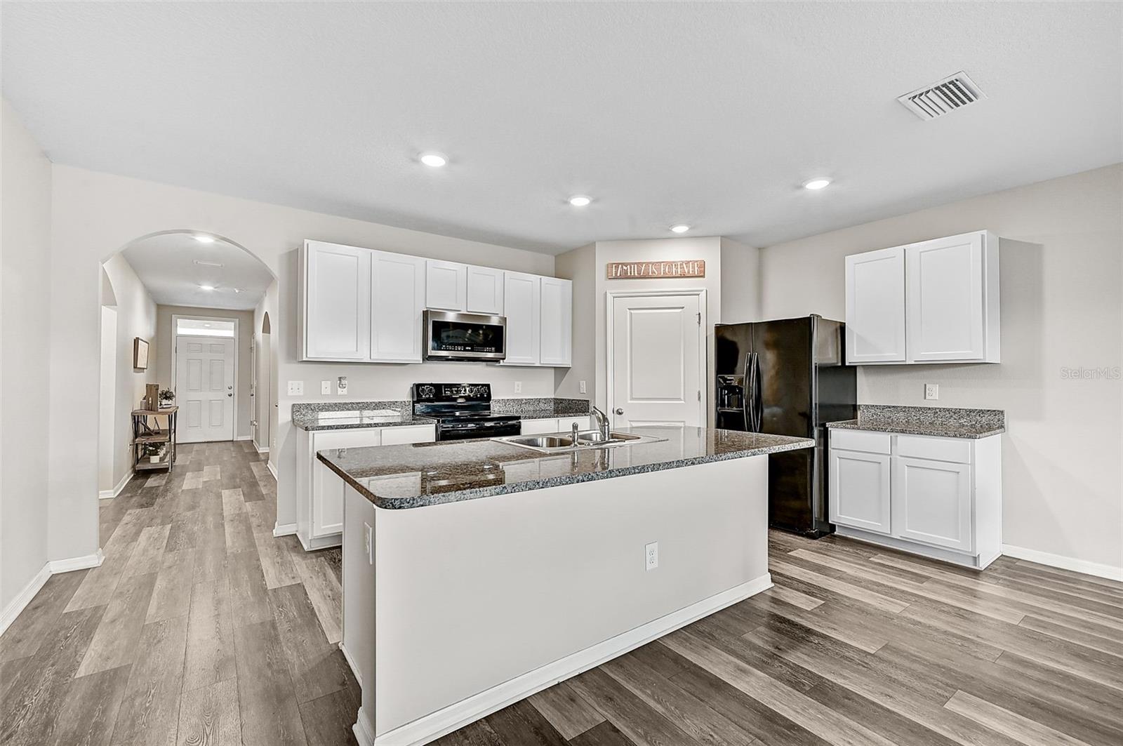 2417 SAND GABLES TRL, BRADENTON, FL, 34208