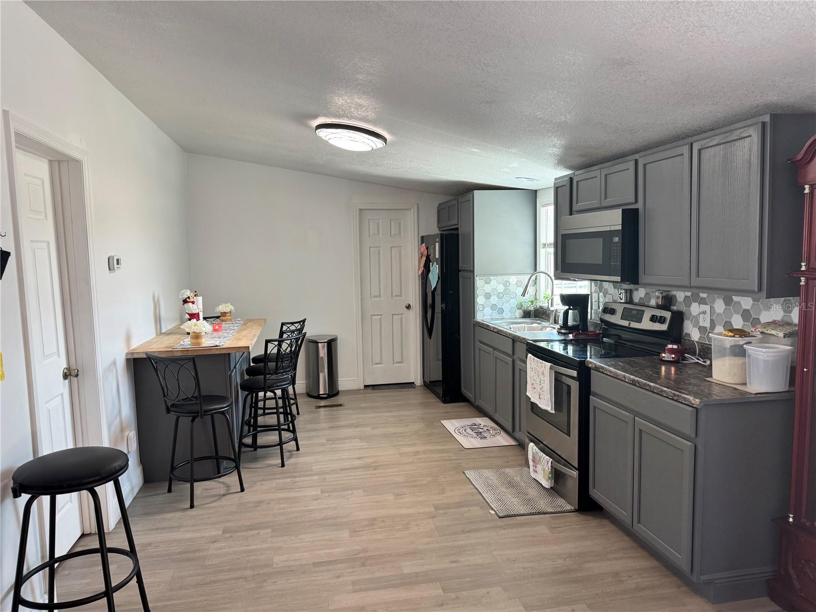 82 CACTUS CIR S, WINTER HAVEN, FL, 33880