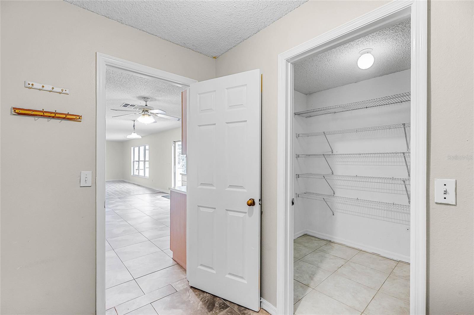 1928 CRESTRIDGE DR, CLERMONT, FL, 34711